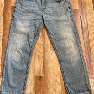 Levi’s Denizen Skinny Fit Light Wash Denim